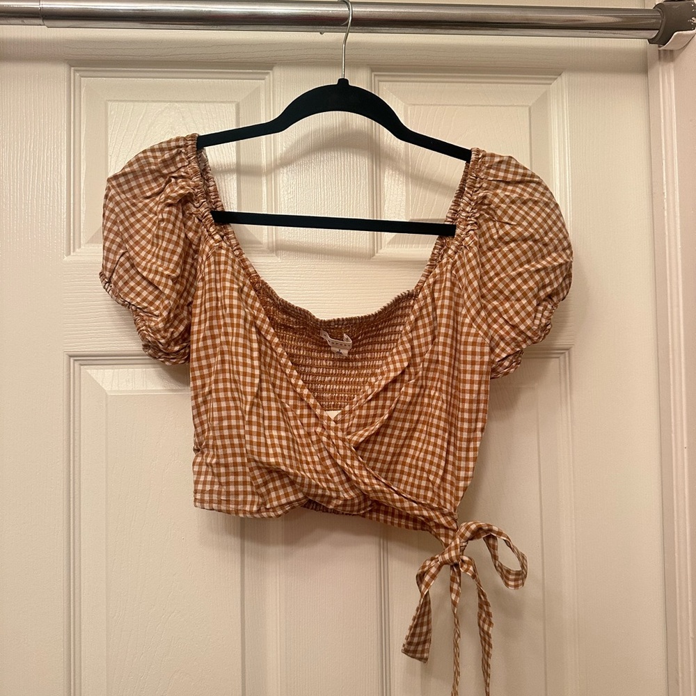 Gingham Puff Sleeve Wrap Crop Top